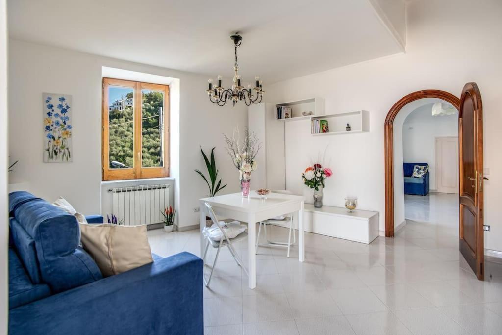 House Aura Sea View Ferienhaus *